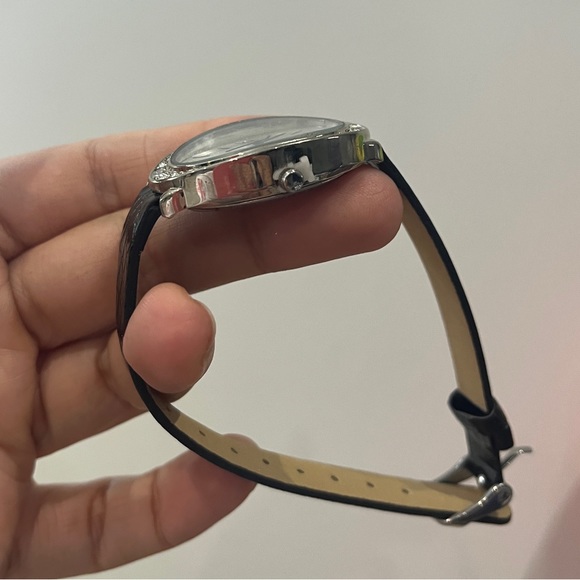 AVON Classic Silver Rhinestone Oval Face Watch Black Faux Leather Japan Elegant - Picture 5 of 10